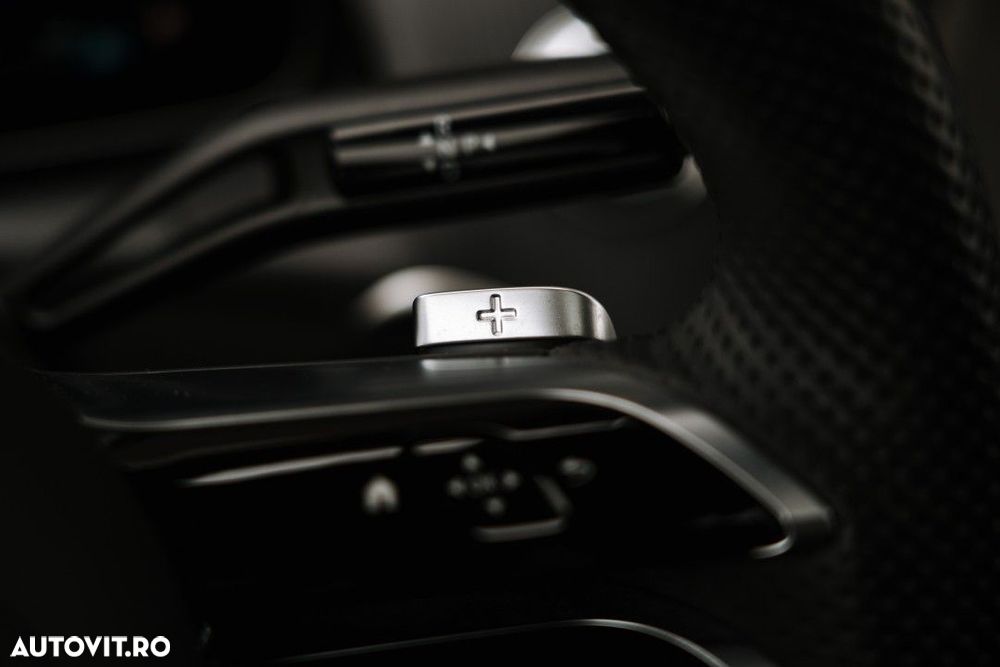 Mercedes-Benz GLC - 29