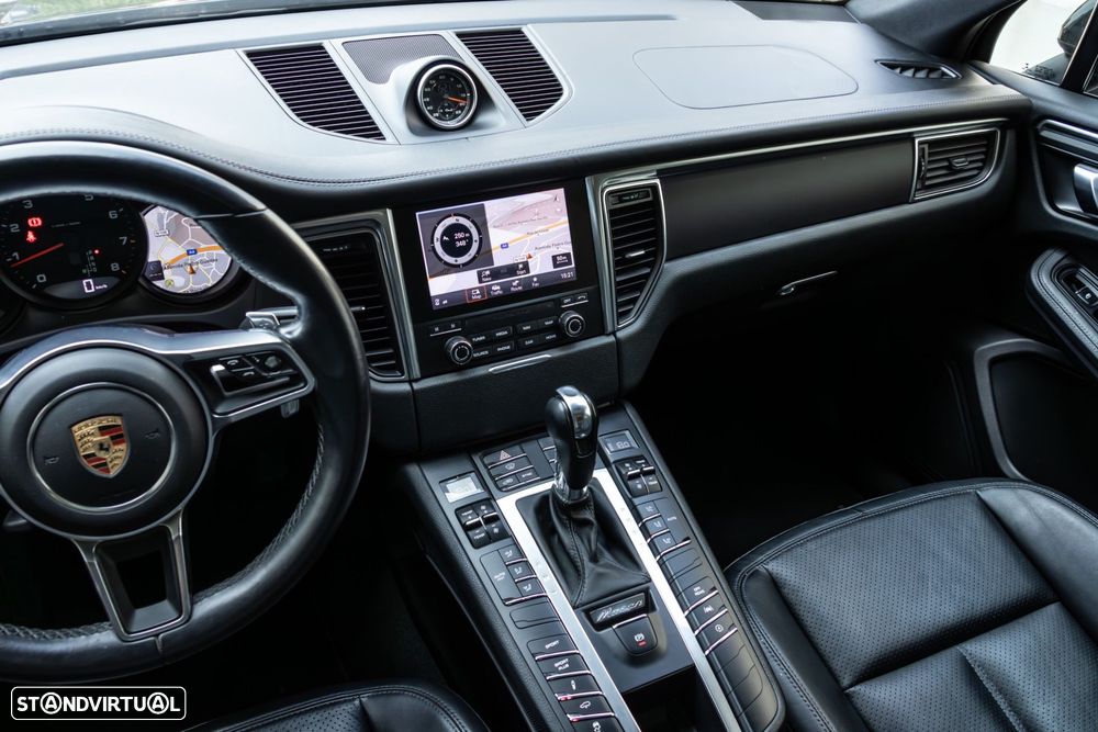 Porsche Macan - 31