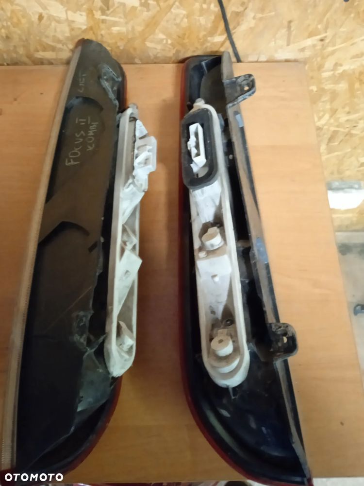 FORD FOCUS MK2 KOMBI LIFT 08-10 LAMPA LEWA LUB PRAWA - 4