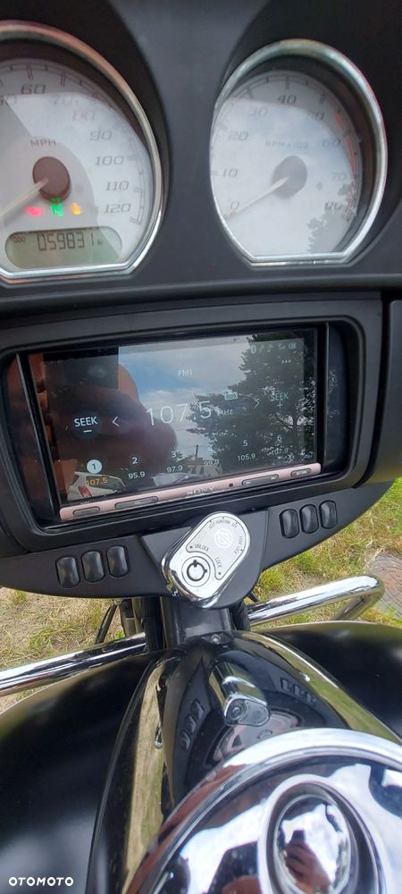 Harley-Davidson Touring Street Glide - 14