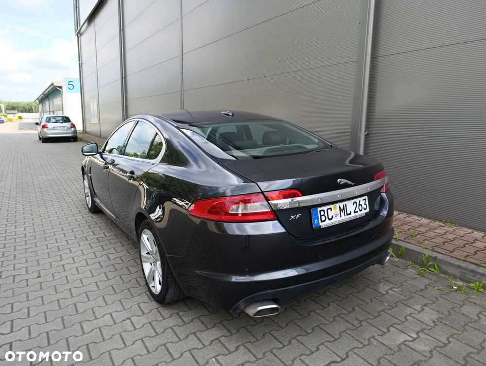 Jaguar XF 3.0 V6 S Premium Luxury - 25