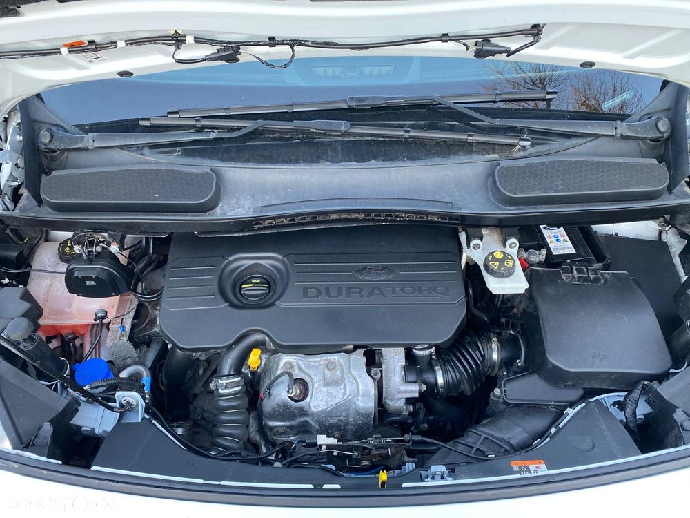 Ford CONNECT - 35