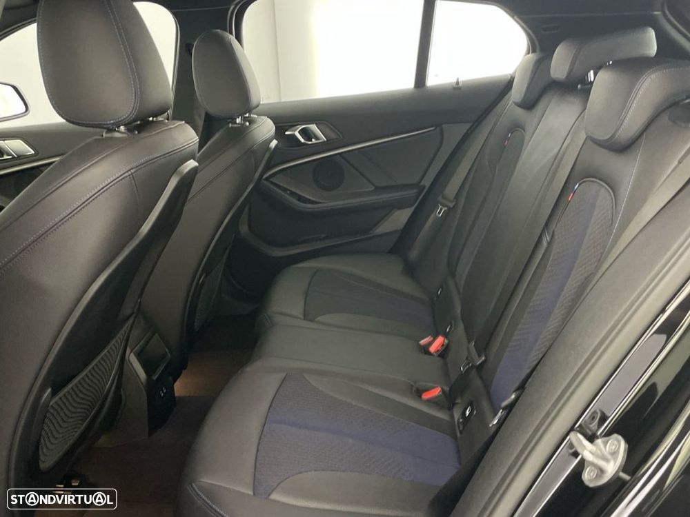 BMW 116 d Pack Desportivo M - 12