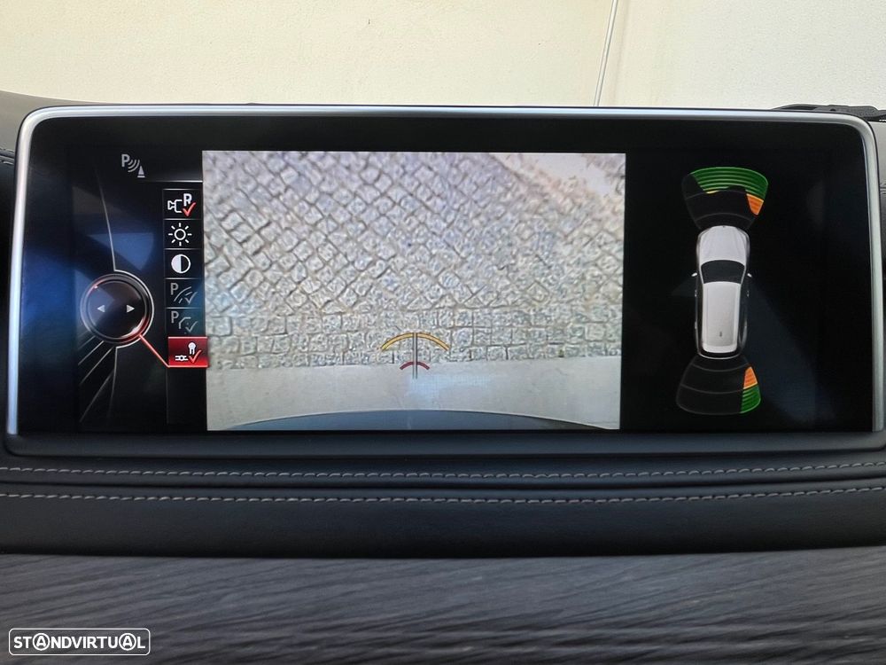 BMW X5 xDrive40d - 10