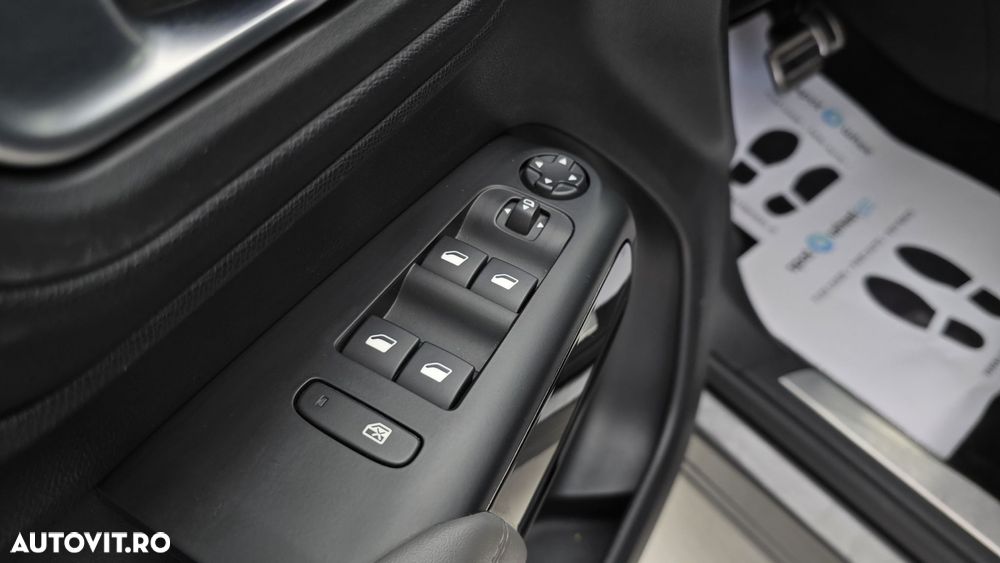 Citroën C5 Aircross 1.2 PureTech S&S EAT8 Shine - 11