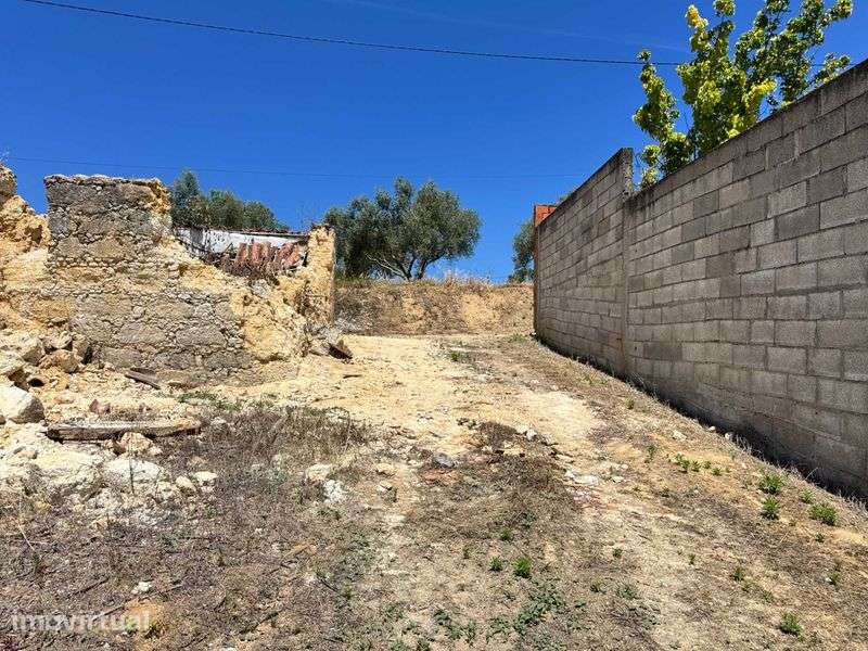 Terreno urbano de 8000m² em Moçarria - Grande imagem: 5/10