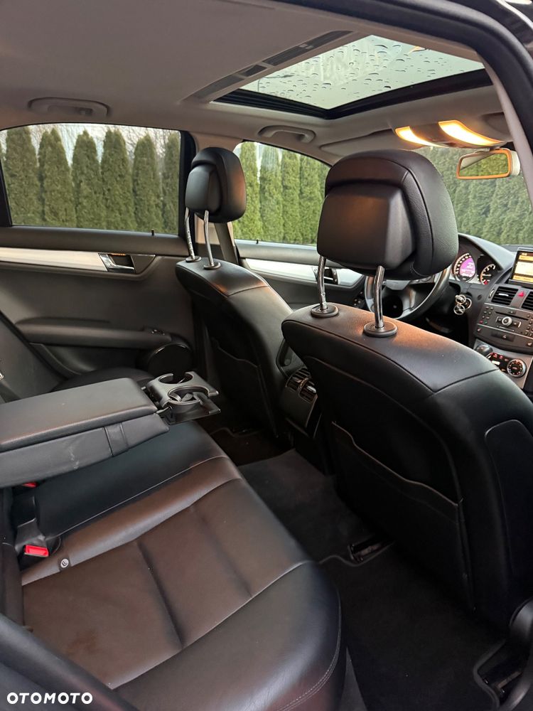 Mercedes-Benz Klasa C 250 CDI 7G-TRONIC Avantgarde Edition - 27