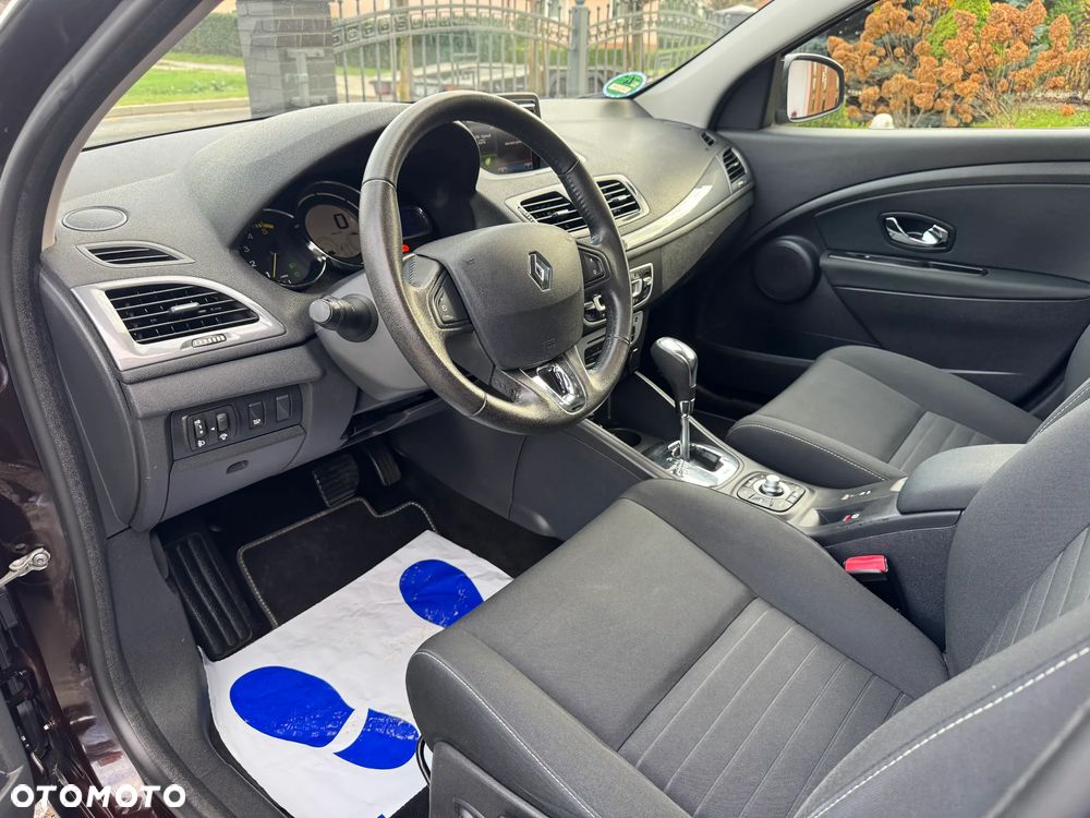 Renault Megane 1.5 dCi Limited EDC - 16