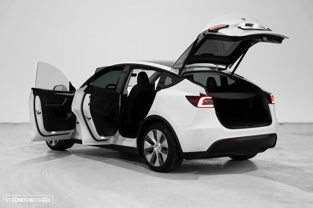 Tesla Model Y RWD - 6