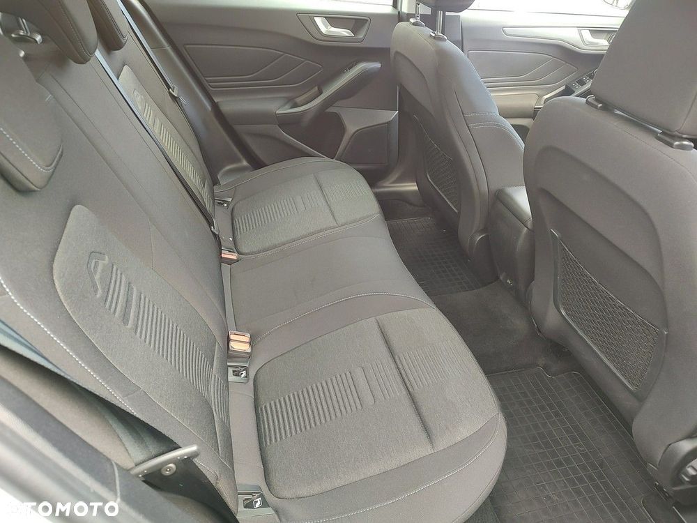 Ford Focus - 19