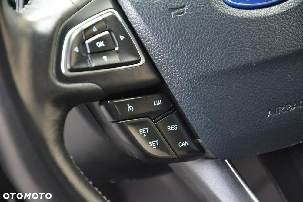 Ford Kuga 2.0 TDCi 4x4 ST-Line - 29