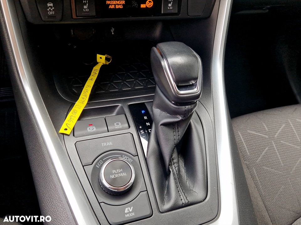 Toyota RAV4 - 20