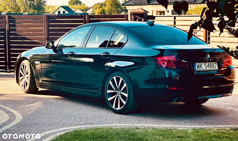 BMW Seria 5 528i xDrive - 1