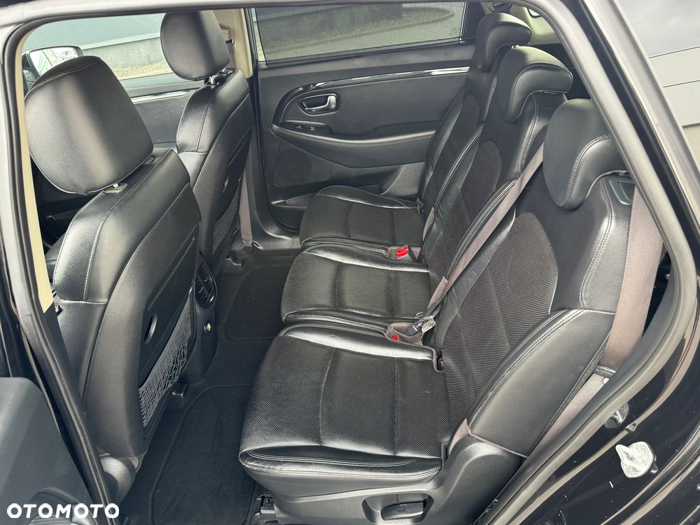 Kia Carens 1.7 CRDi Business Line 7os 7DCT - 7
