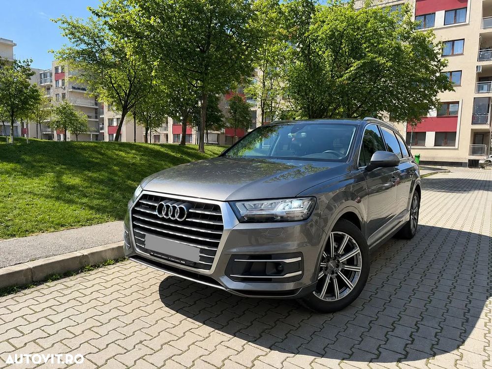 Audi Q7 - 1