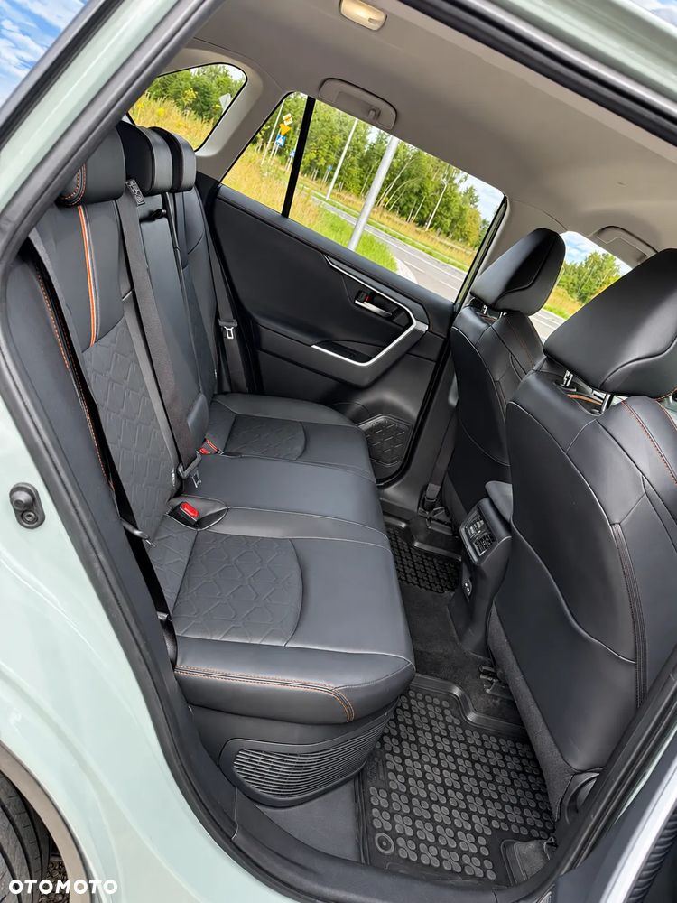Toyota RAV4 - 14