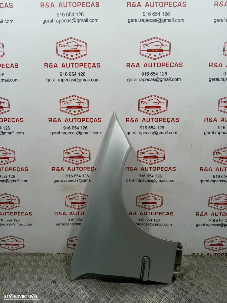 Guarda Lamas Frente Frontal Direito Mercedes Class C W204  Original - 1