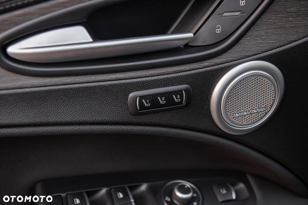 Alfa Romeo Stelvio 2.0 Turbo TI Q4 - 22