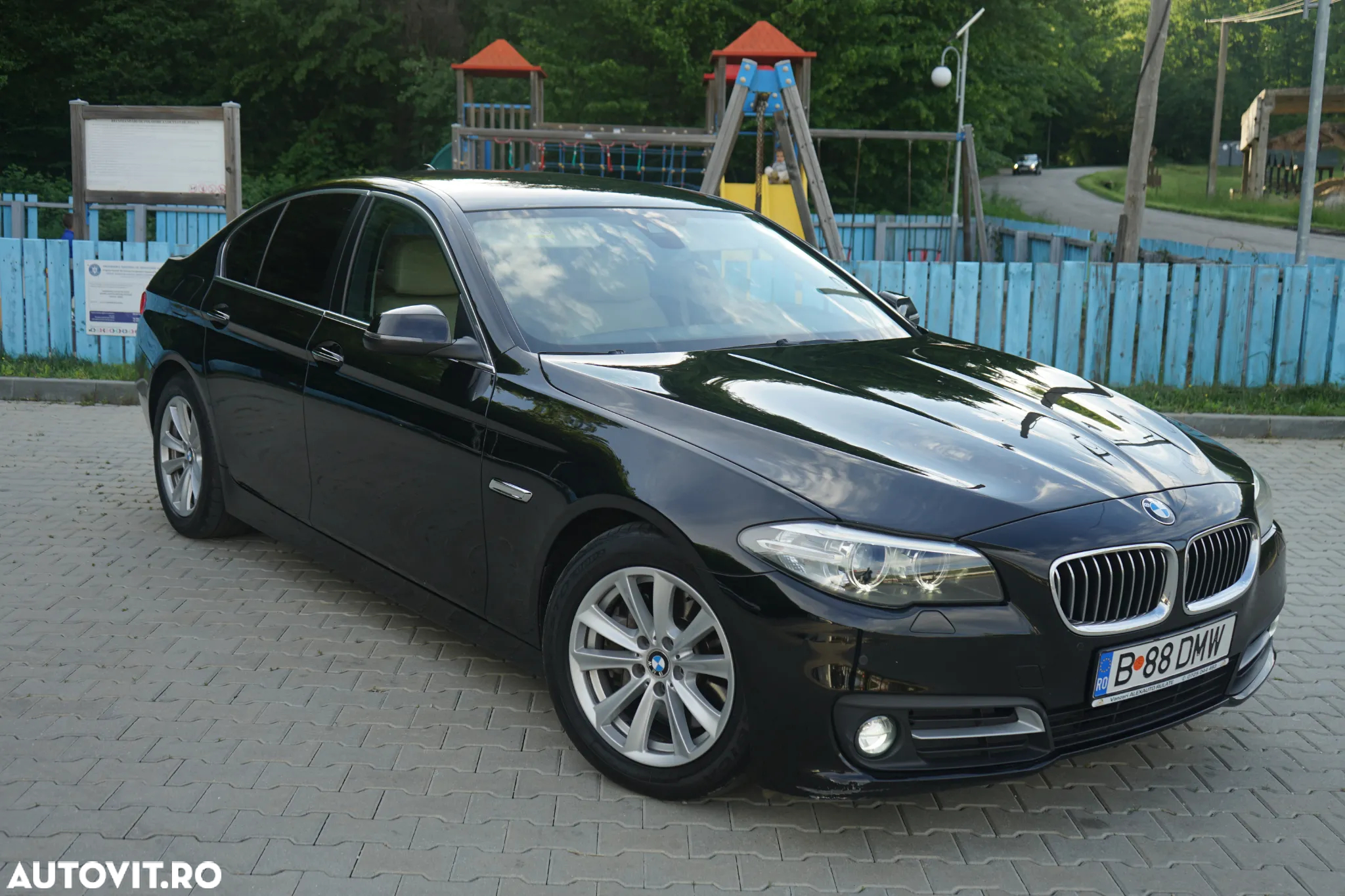 BMW Seria 5 520d EfficientDynamics Edition AT - 4