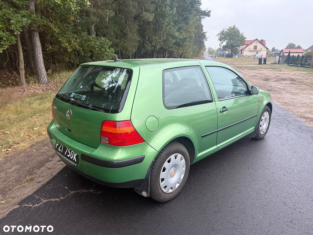 Volkswagen Golf 1.4 Basis - 3