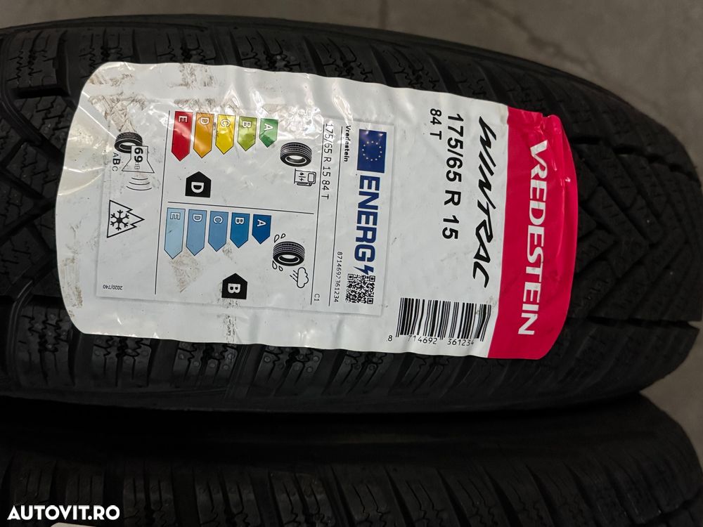 Vând 4 anvelope 175/65/15 vredestein de iarnă noi - 2