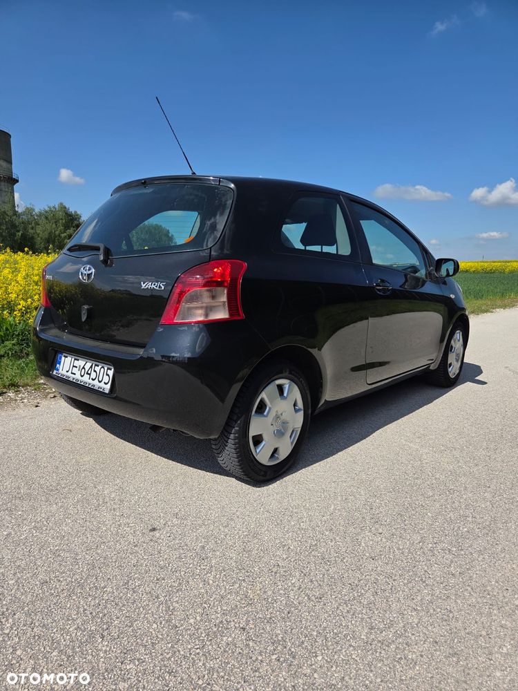 Toyota Yaris 1.3 Sol - 6
