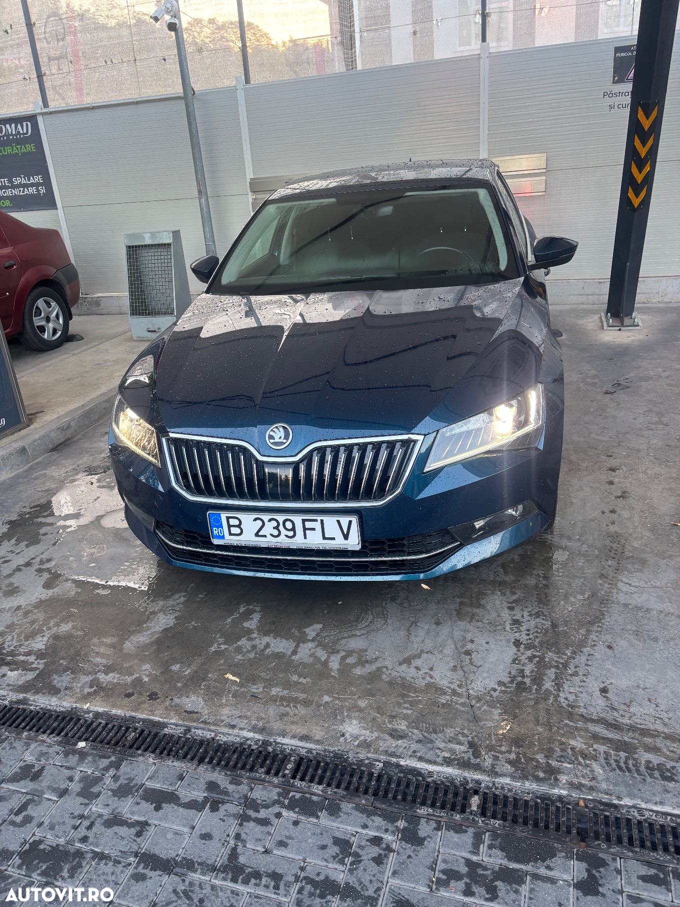 Skoda Superb 2.0 TDI DSG Ambition - 12