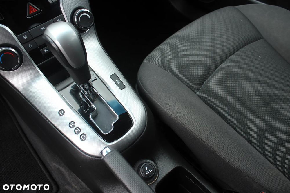 Chevrolet Cruze 1.8 LT+ - 8