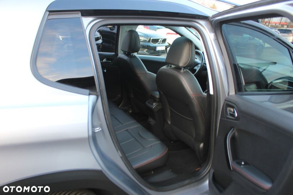 Peugeot 2008 - 28