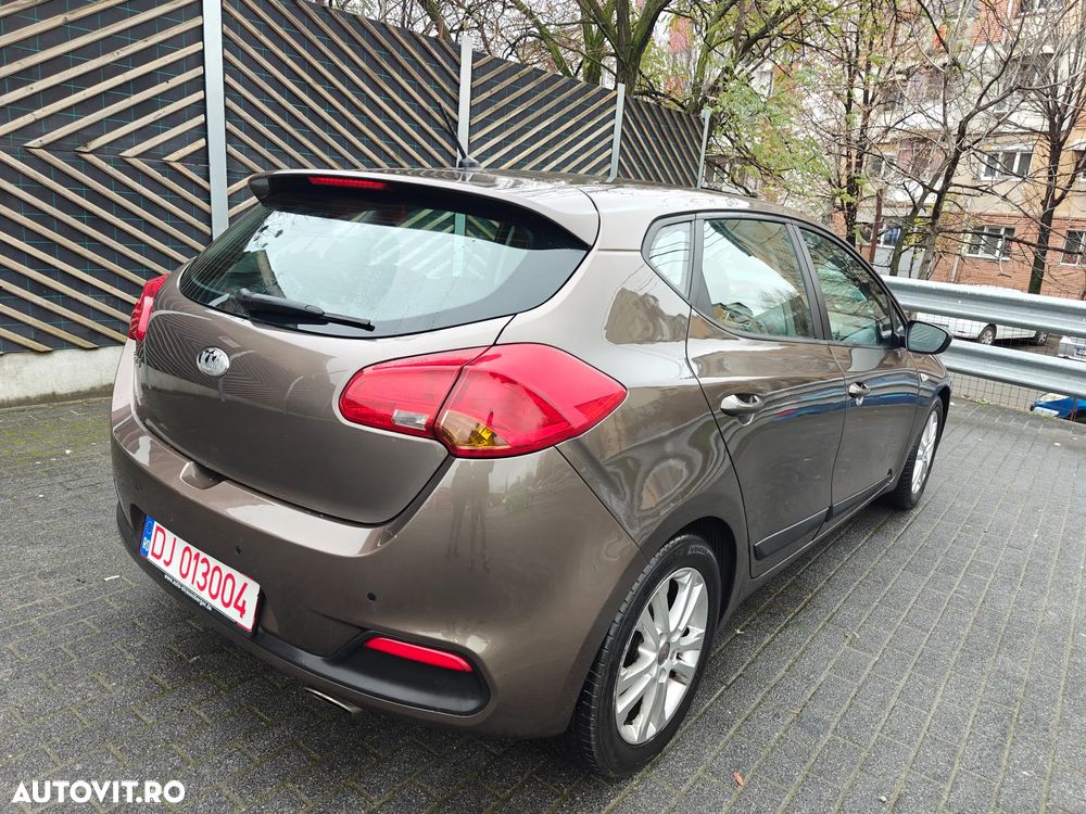 Kia Ceed 1.4 CVVT Attract - 3