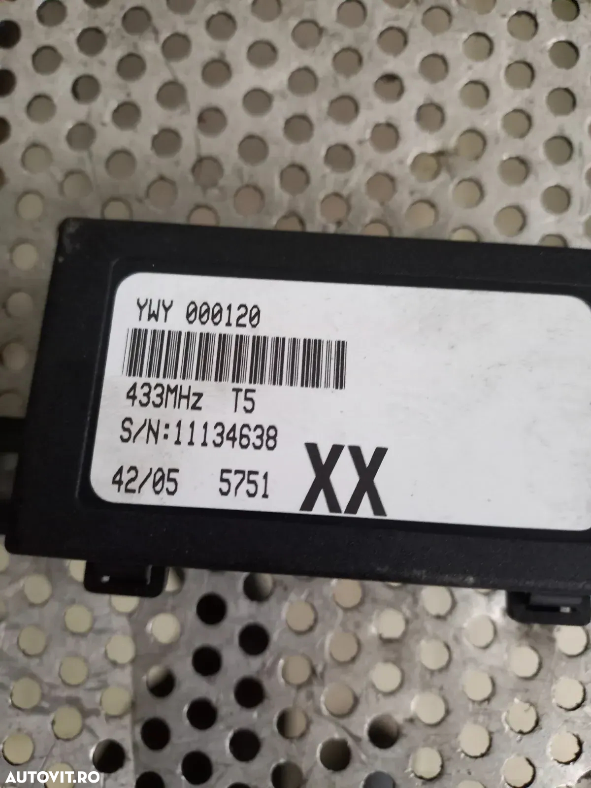 Senzor Alarma Land Rover Range Rover Sport L320 Discovey 3 Motor 276DT An 2005-2006-2007-2008-2009-2010-2011-2012 Cod YWY000120 Dezmembrez Range Rover Sport L320 2.7 Tdv6 Motor 276DT - Dezmembrari Arad - 5