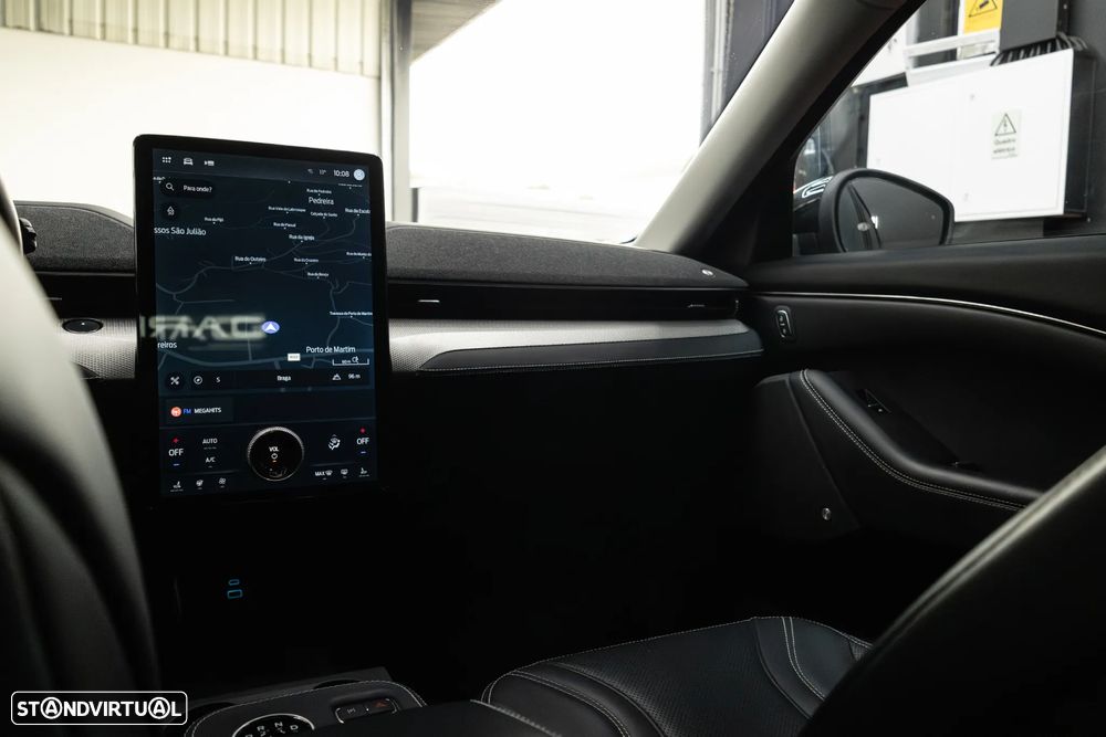 Ford Mustang Mach-E Standard - 11