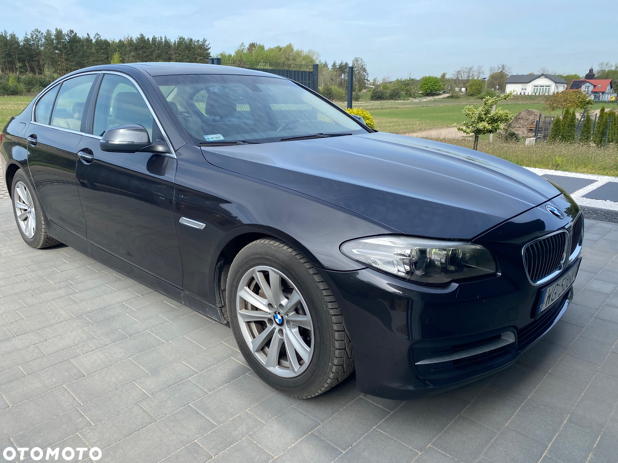 BMW Seria 5 528i xDrive - 2
