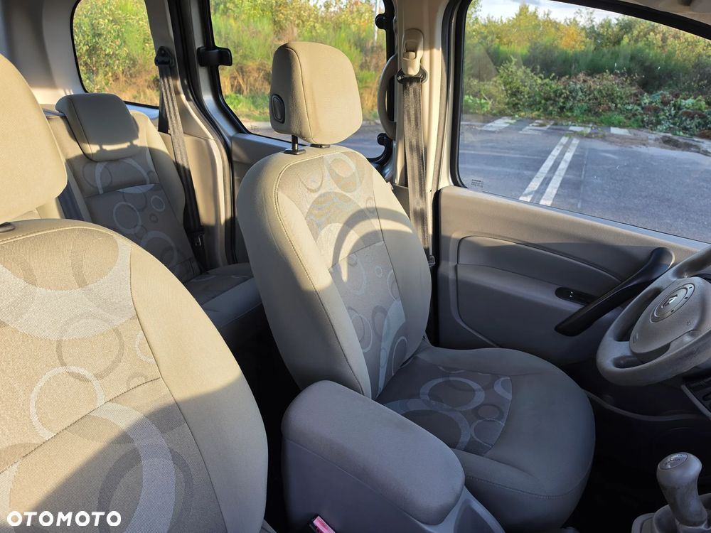 Renault Kangoo - 24