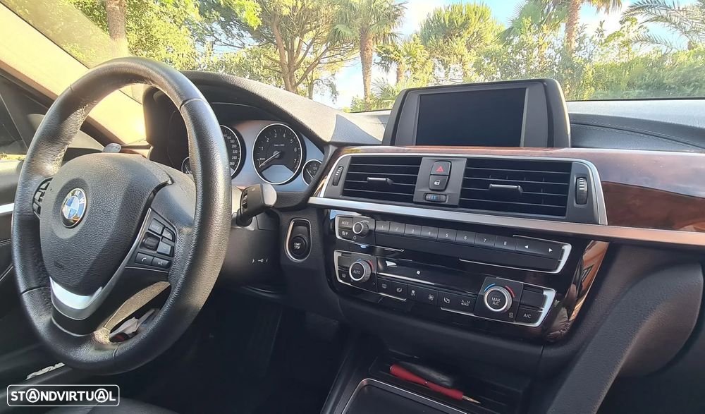 BMW 330 e iPerformance Line Luxury - 10