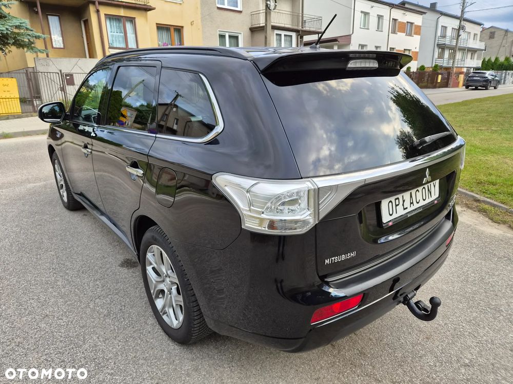 Mitsubishi Outlander 2.0 4WD Top - 16