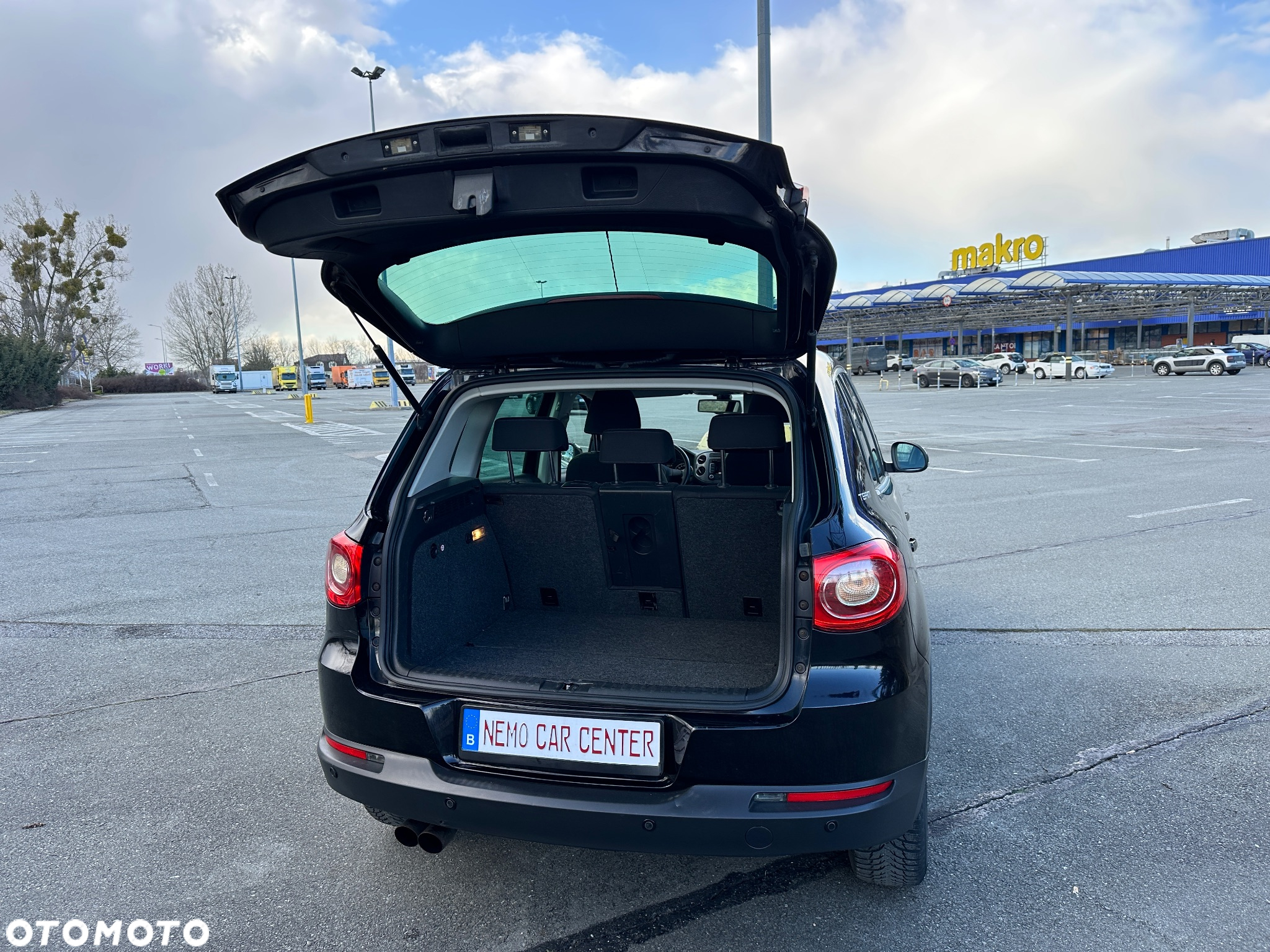Volkswagen Tiguan - 28