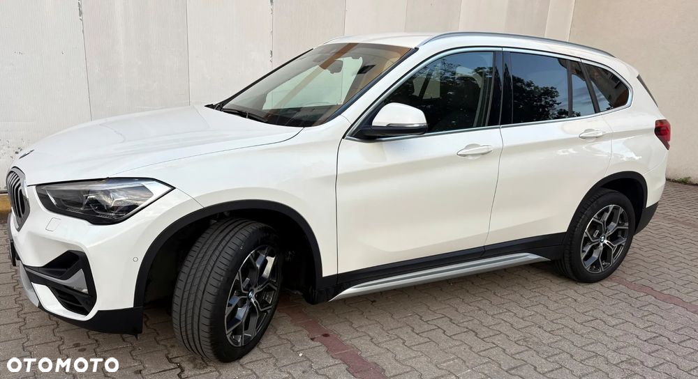 BMW X1 sDrive18i xLine - 2