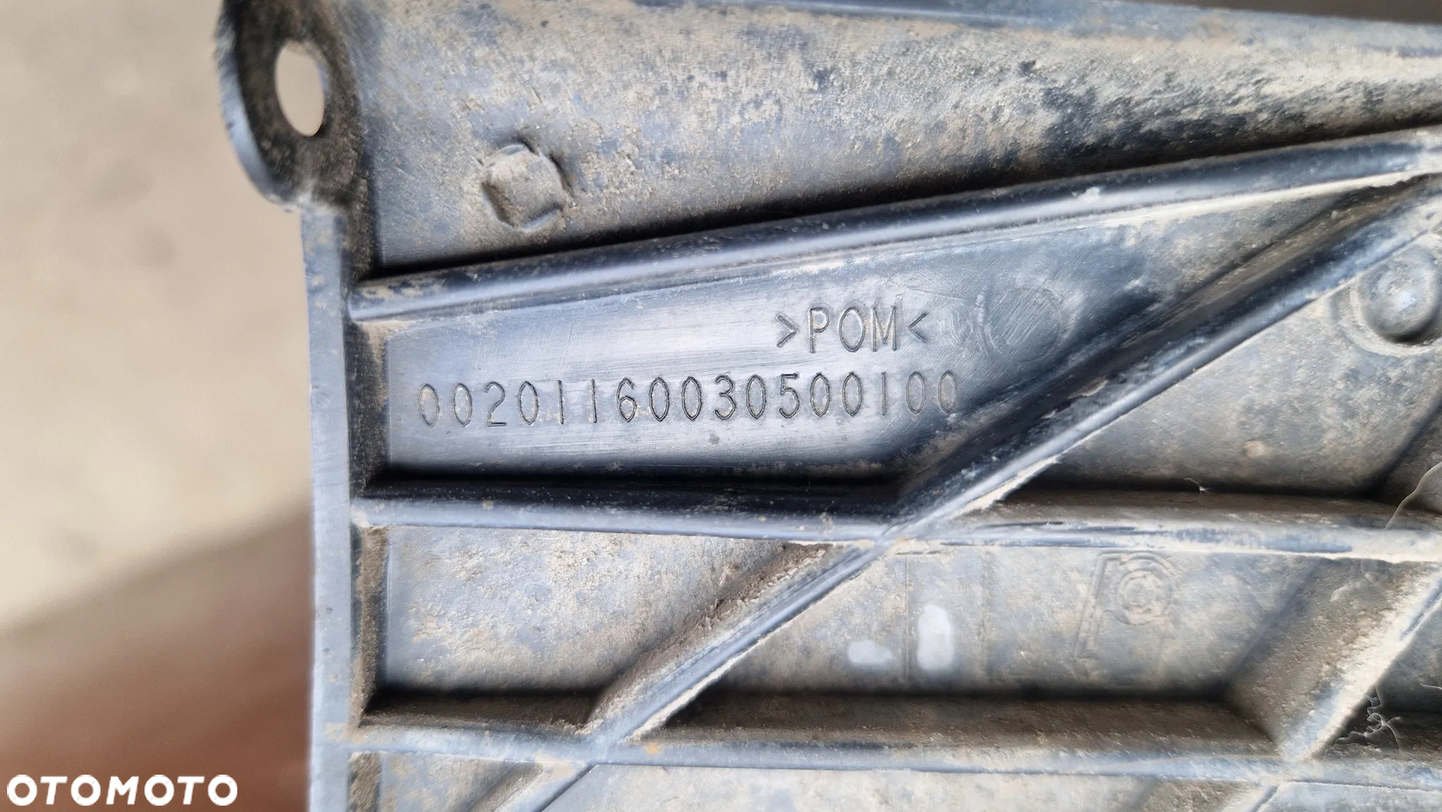TOYOTA AYGO I ŚLIZG ZDERZAKA LEWY TYŁ - 3