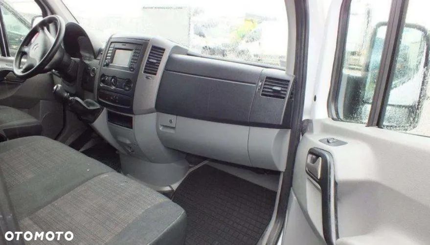 Mercedes-Benz SPRINTER - 2