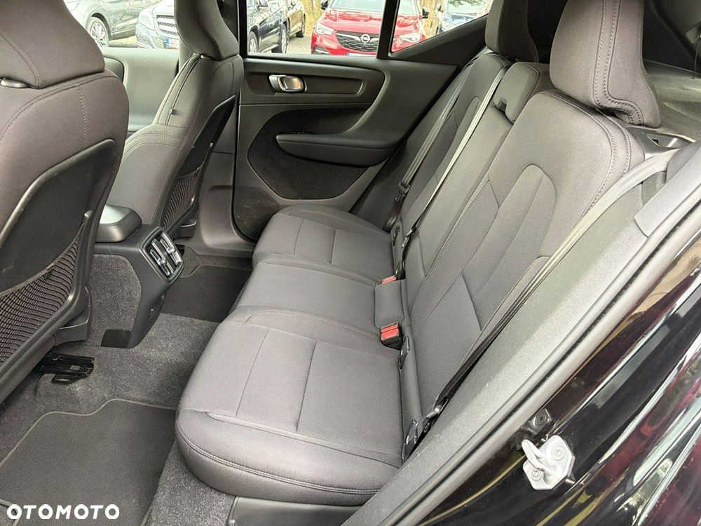 Volvo XC 40 T2 Momentum - 12