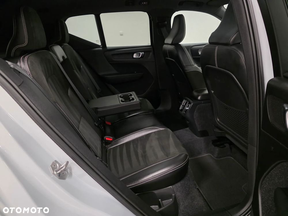 Volvo XC 40 D3 R-Design - 18