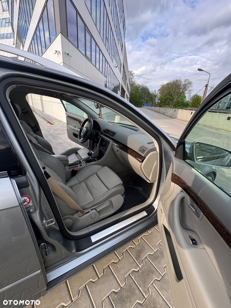 Audi A4 Avant 1.8T Quattro - 17