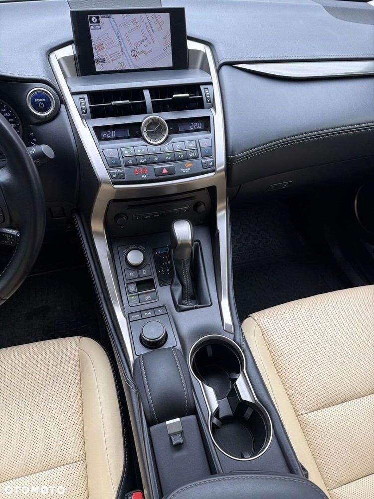 Lexus NX 300h Comfort AWD - 16