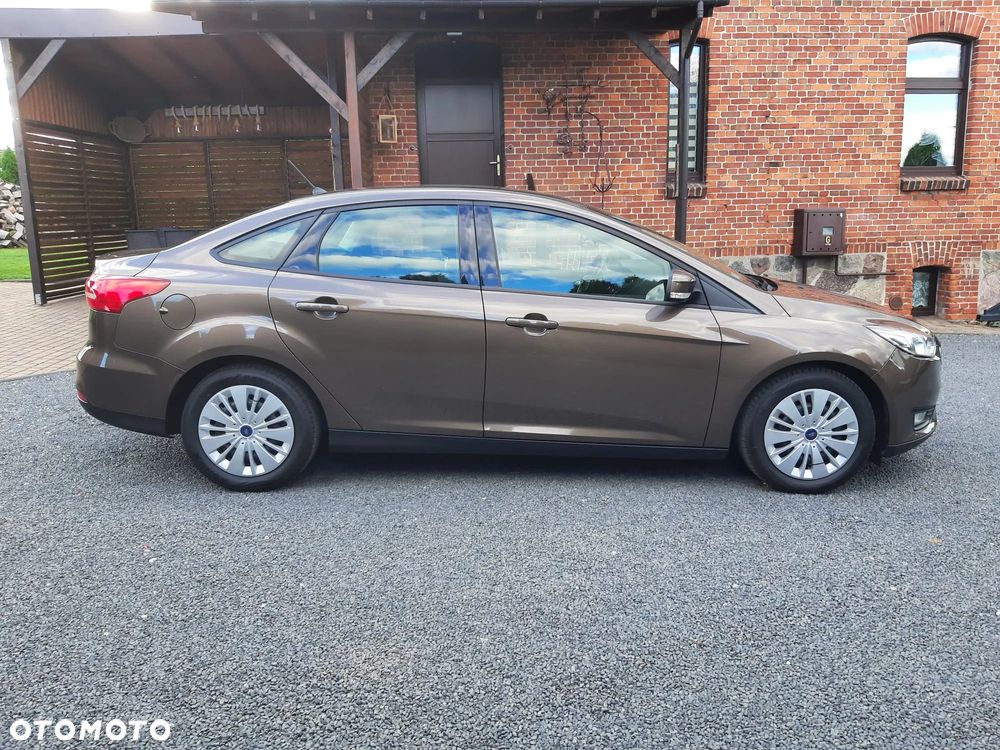 Ford Focus 1.6 SYNC Edition - 12