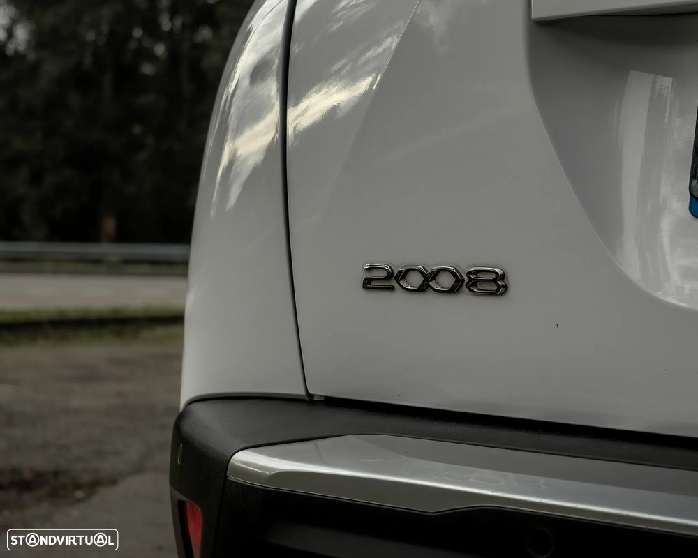 Peugeot 2008 - 12