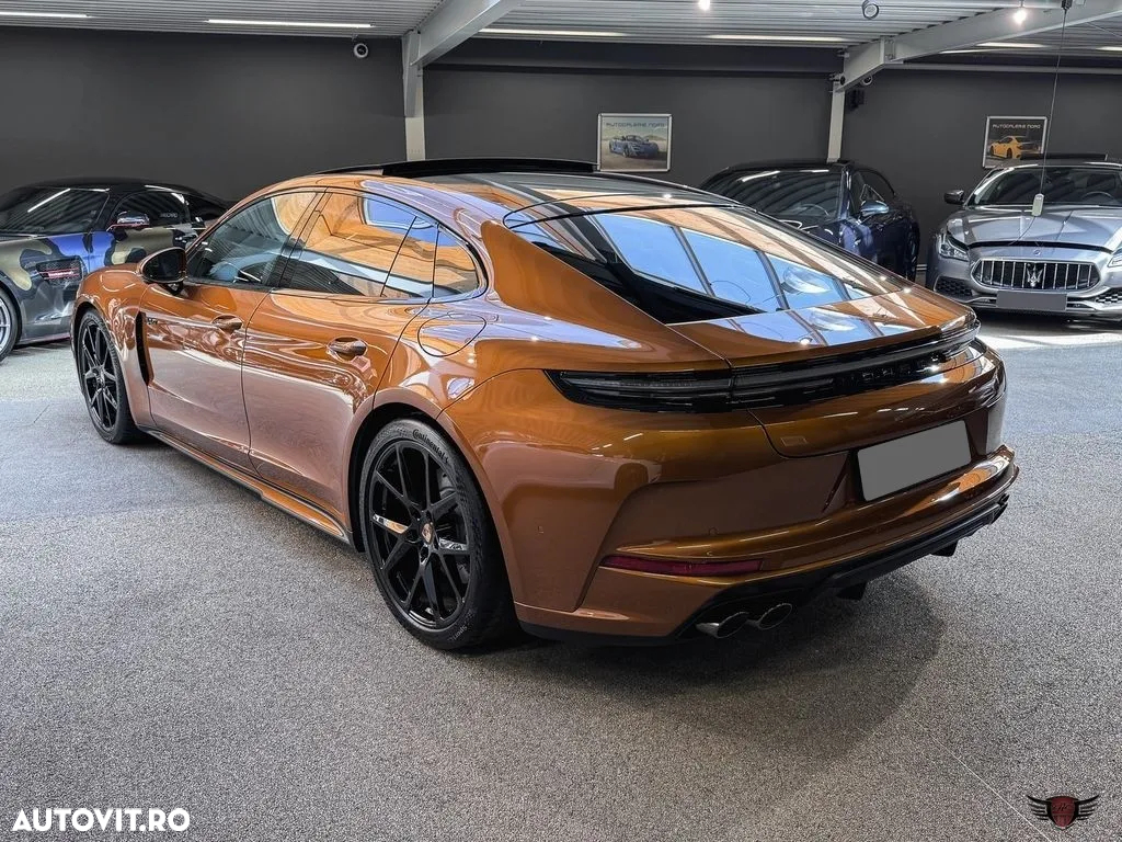 Porsche Panamera 4 E-Hybrid - 5