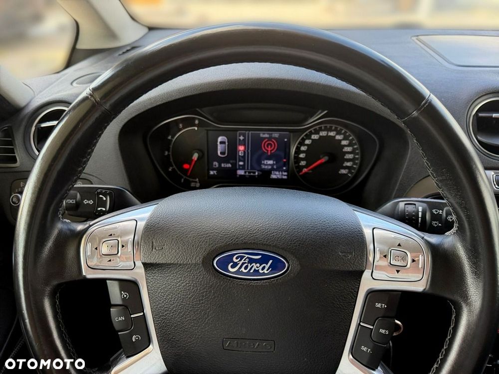 Ford Galaxy - 17