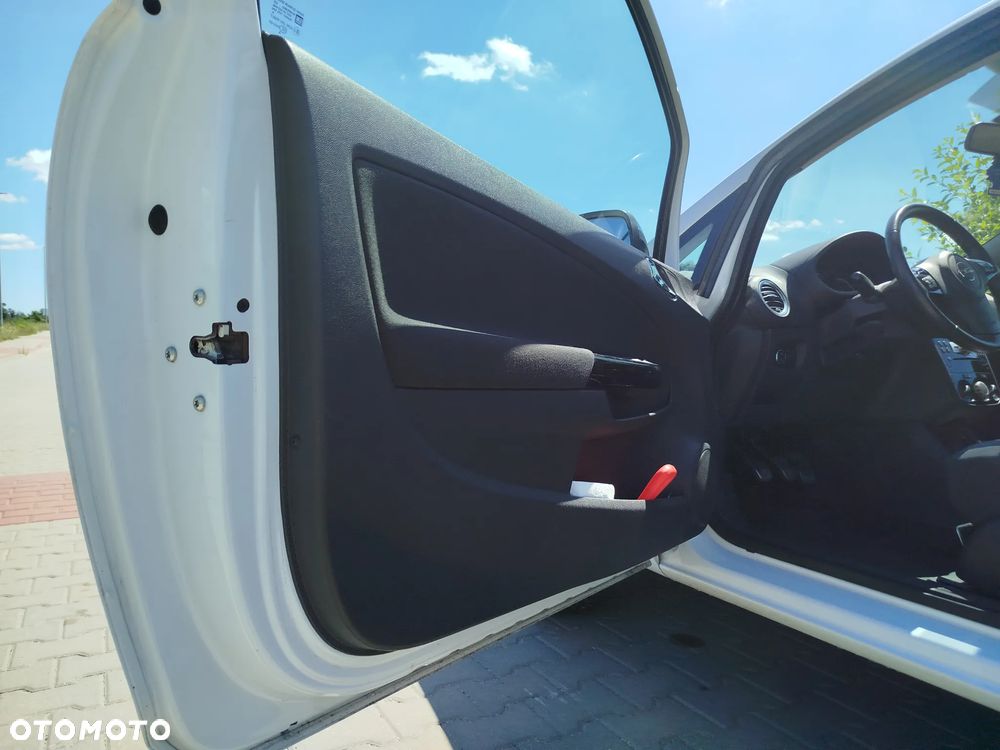 Opel Corsa - 21