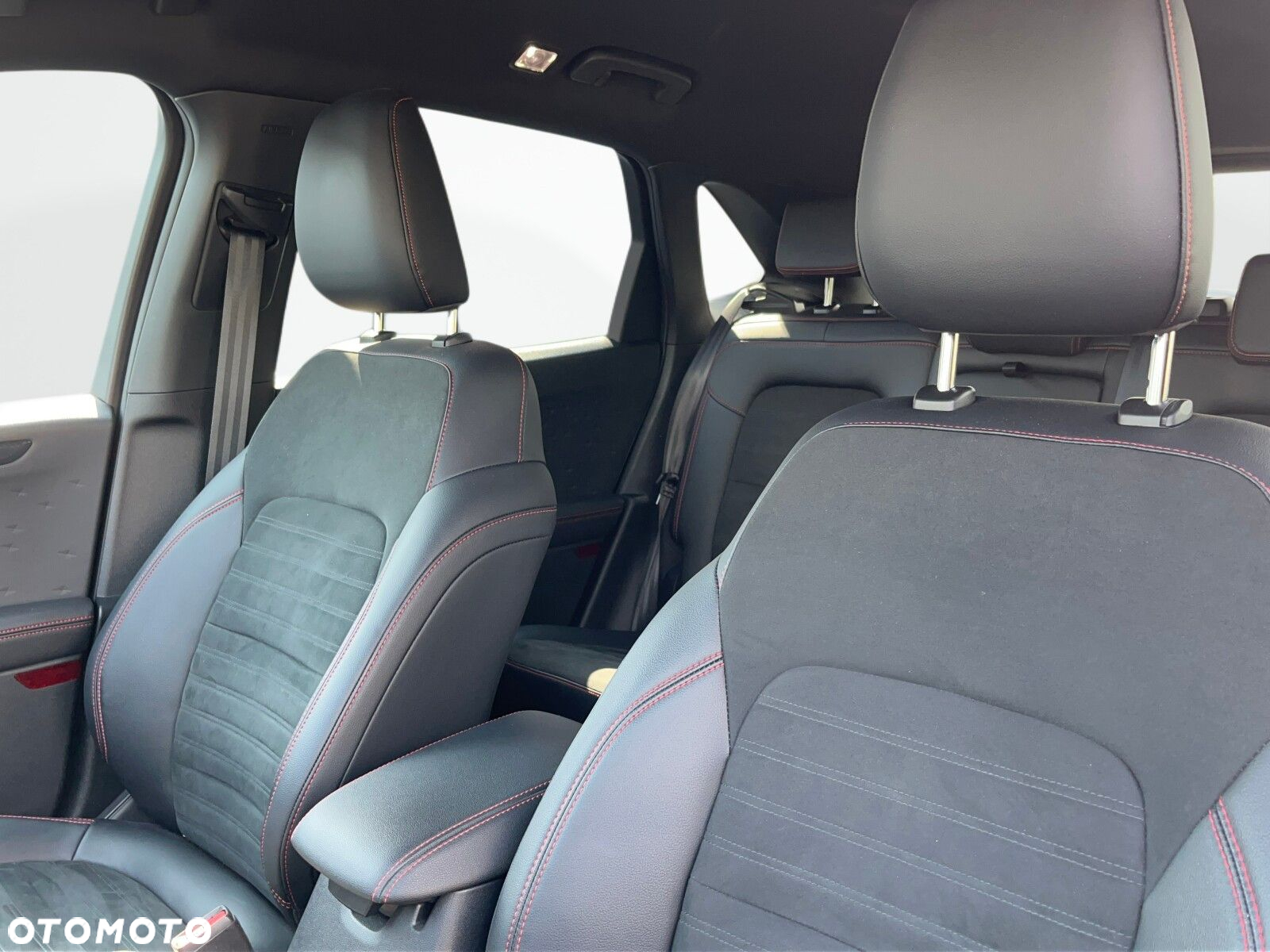 Ford Kuga - 24